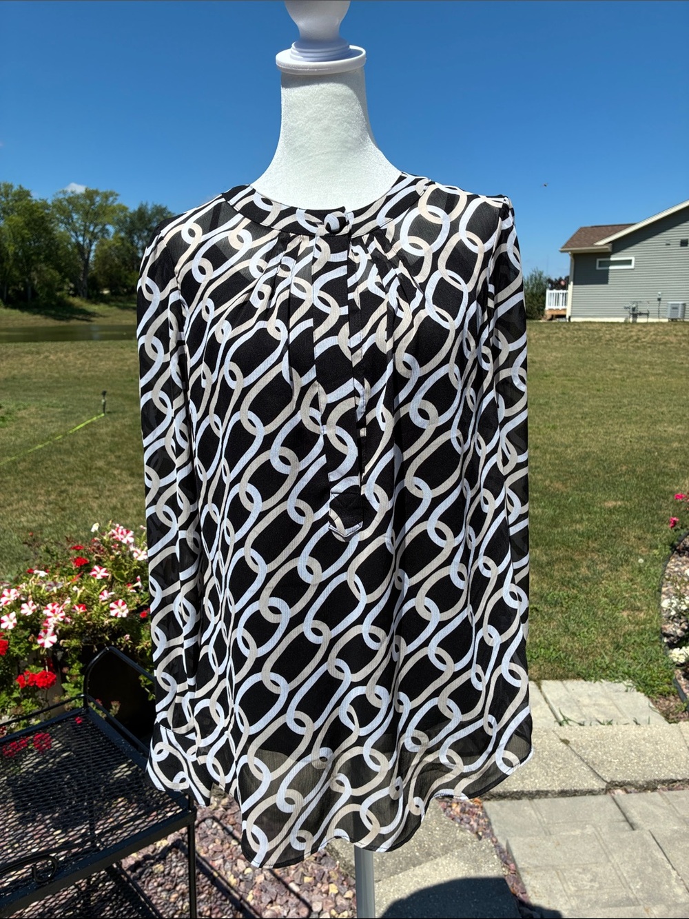 New York & Company Black Chain Design Long Sleeve Blouse 8